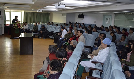 关注肾病患者 名医讲堂进现代