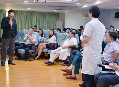 广州现代医院医学肿瘤中心彭晓赤主任现场提问